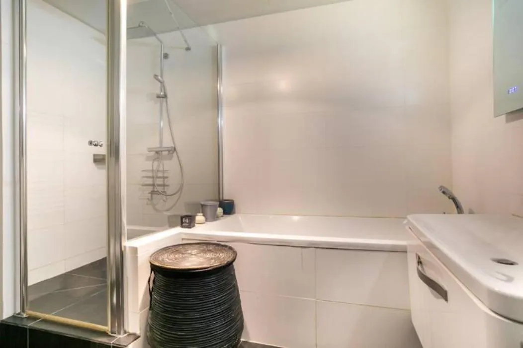 Amazing Premium Flat, Fantastic Location, 1290 Sqf Daire Paris