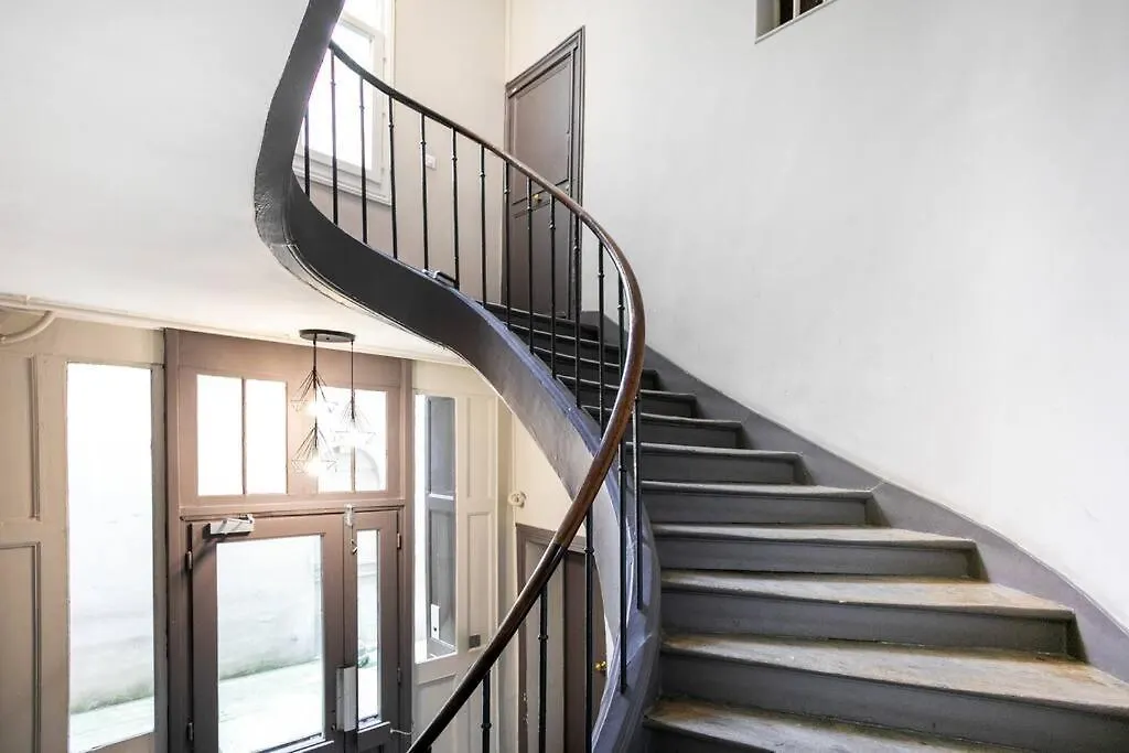 Апартаменты Amazing Premium Flat, Fantastic Location, 1290 Sqf Париж